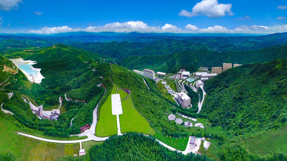 202206301656558529807448.jpg 圖5 國家級綠色礦山——金徽礦業郭家溝鉛鋅礦遠眺_副本.jpg