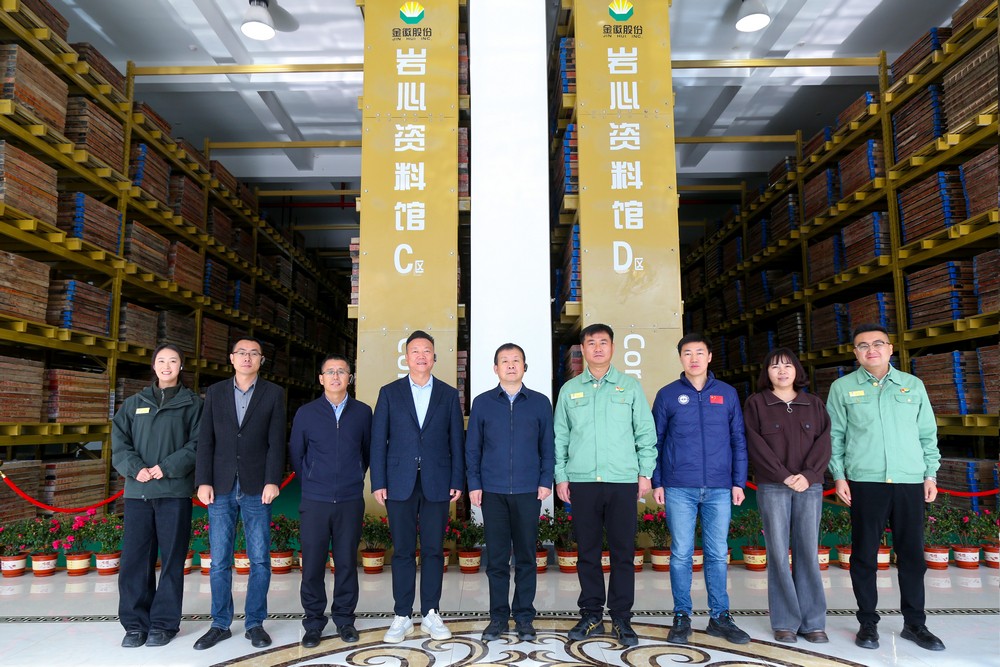 202411221732235371868627.jpg 7Z9A4611-1.jpg